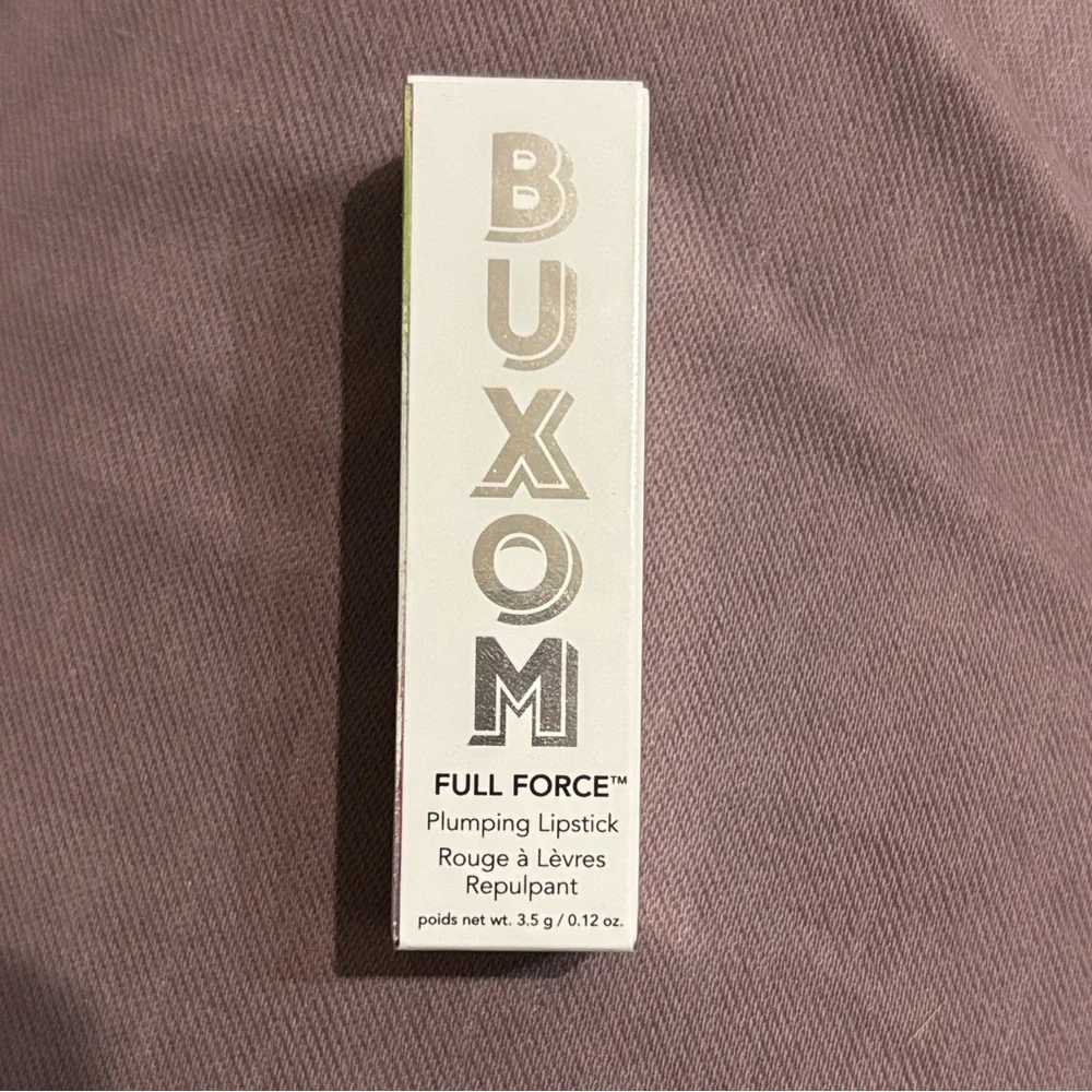 Buxom full force